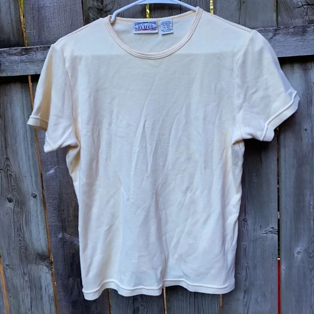Vintage yellow tee sz. L